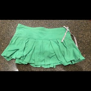 Aeropostale green pleated skort